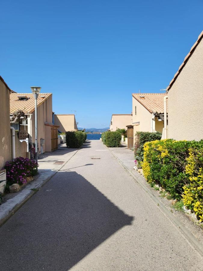 Petite Maison De Vacances Au Bord De L'Eau Leucate Exterior photo